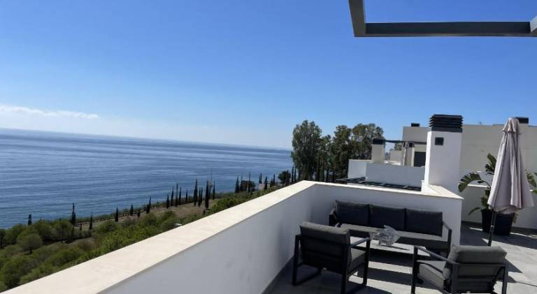 Rental apartment with pool in Almunecar