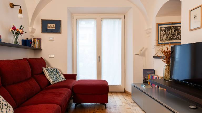 Family-friendly wonderful rental apartment with yard | Mountain view | Perfect for remote work | Pets allowed — photo 2