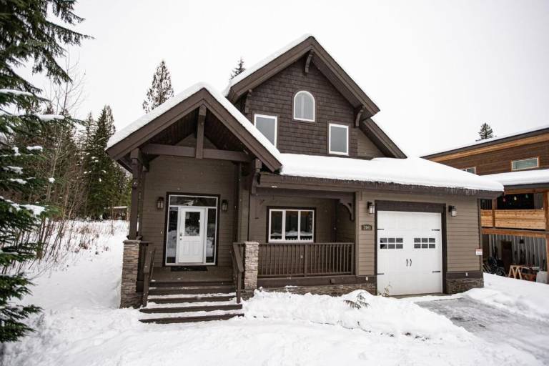 House  Revelstoke