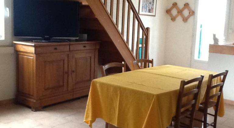 House with 2 rooms for 6 persons — photo 3