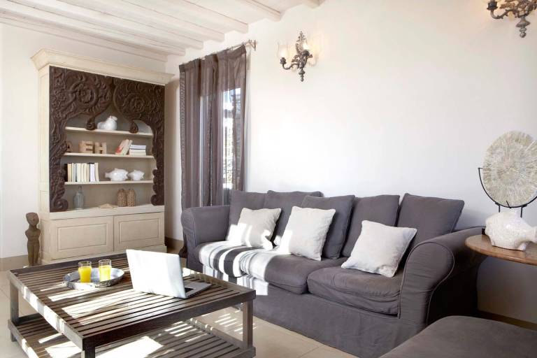Thrilling Tinos Villa Villa Gornuk 4 Bedrooms