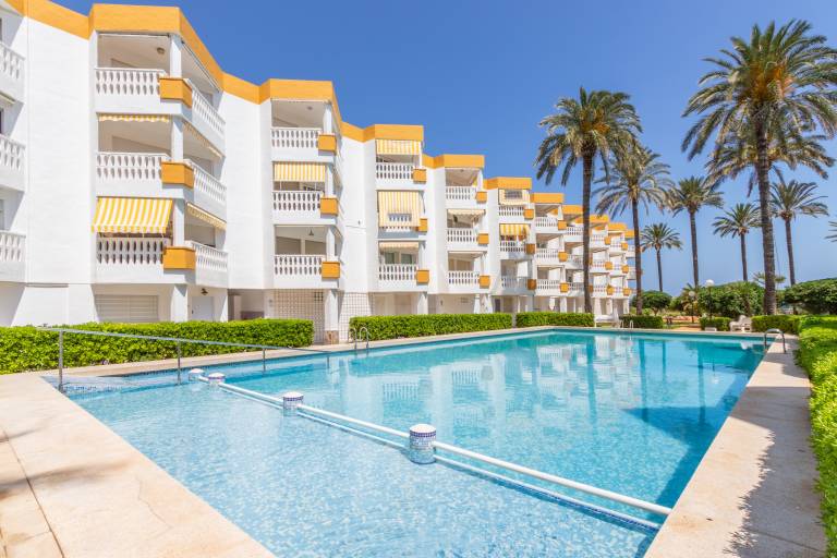 Rental apartment with terrace, garden & fast internet | Beach view | Suitable for remote work in Denia