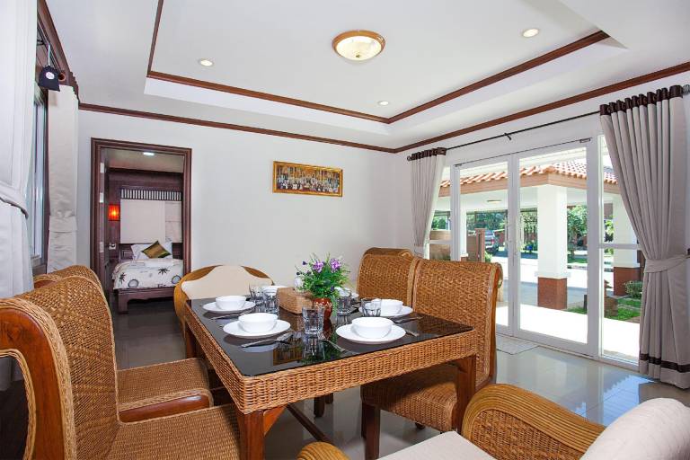 House with pool | Perfect for remote work — photo 3