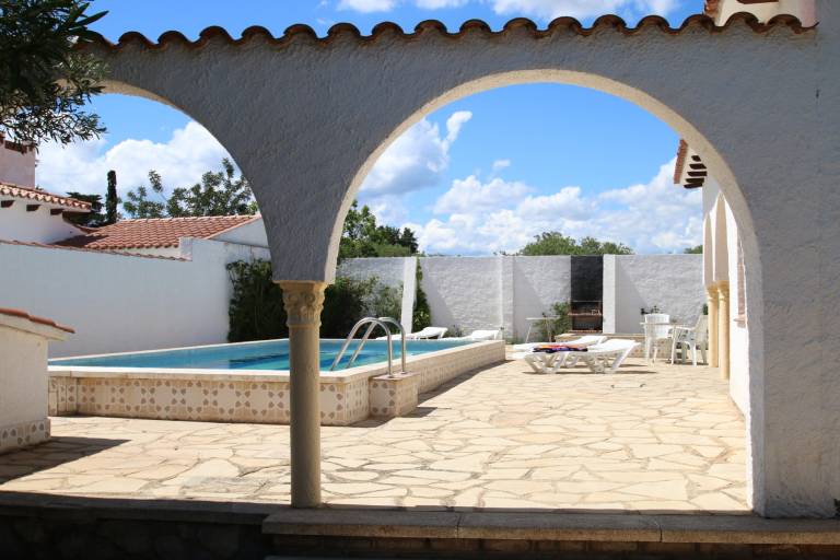 Villa with grill, private pool & terrace — photo 5