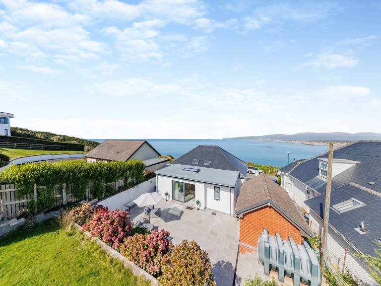 Cottage Borth