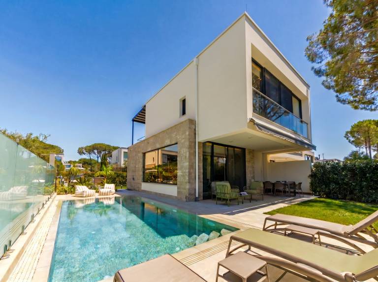 Villa Plazhi San Pietro