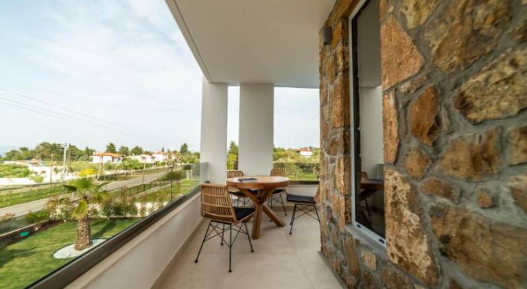 Villa with private pool, terrace & garden — photo 5