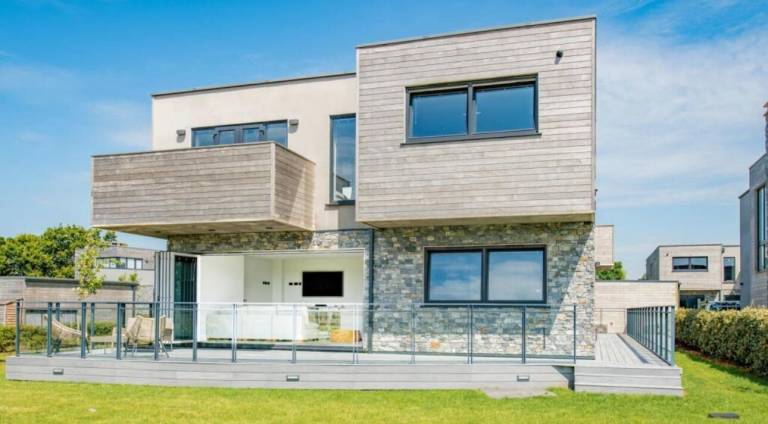 Villa Waterlooville