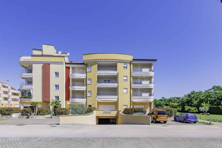 Apartment with garden, terrace & BBQ — photo 3