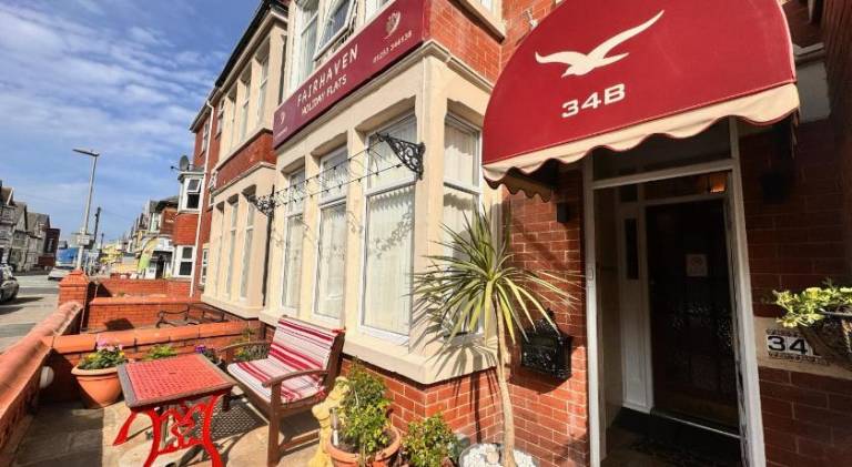 Holiday apartment with garden in Blackpool