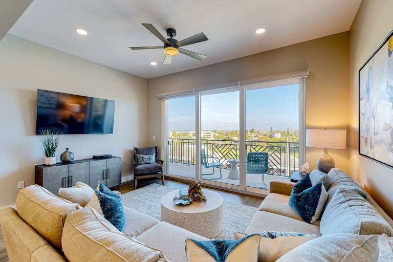 Condo Treasure Island