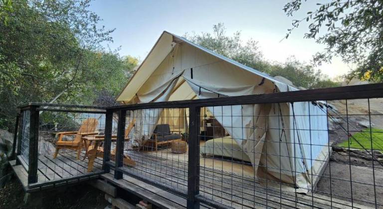 Gentle and Cozy Comfort in an Off-Grid Retreat in Fallbrook, CA