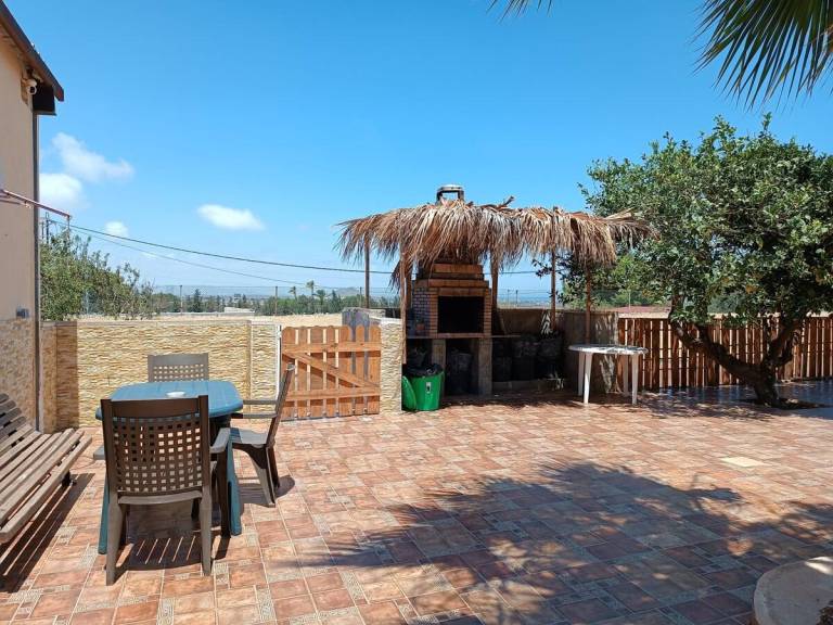 Family-friendly nice house with terrace, yard & pool | Suitable for remote work | Pets are welcome — photo 5