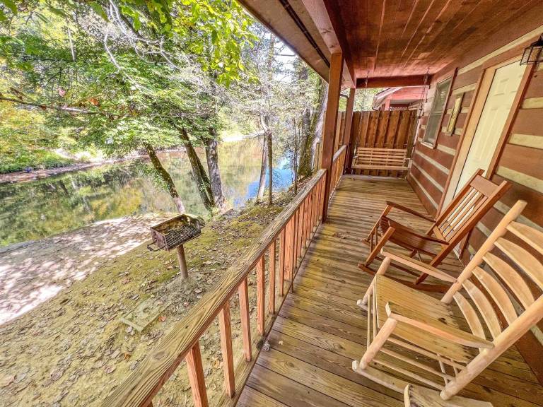 Cabin Cherokee