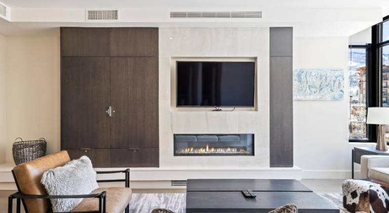 Rental apartment with jacuzzi & pool in Park City, UT
