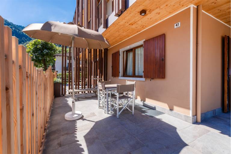 Rental apartment with BBQ & yard | Beach view — photo 2