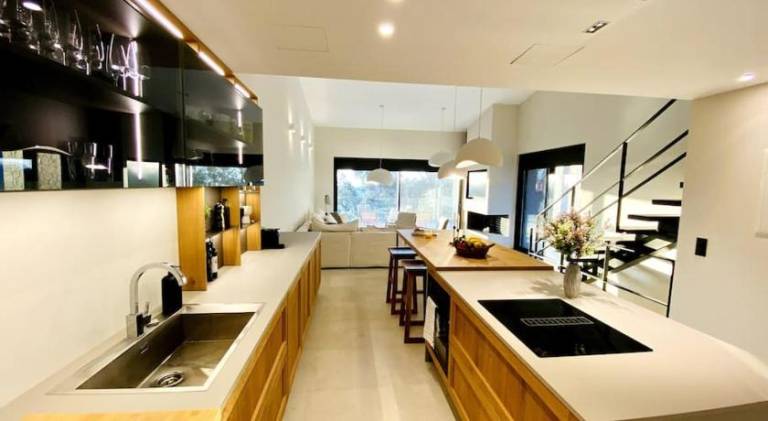 Villa with barbeque, private pool & patio | Good for workation | Pets allowed — photo 4