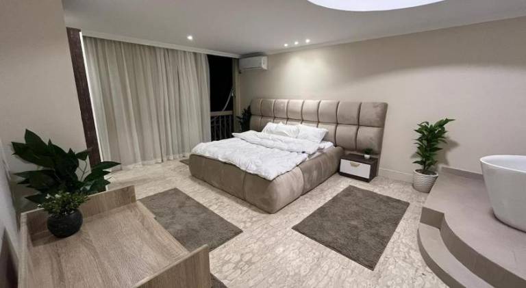 Rental apartment with 4 rooms for 12 persons — photo 2