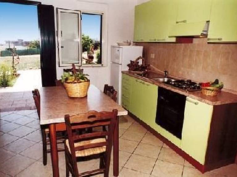 Apartment with terrace, pool & garden | Close to the beach | Pet-friendly — photo 3