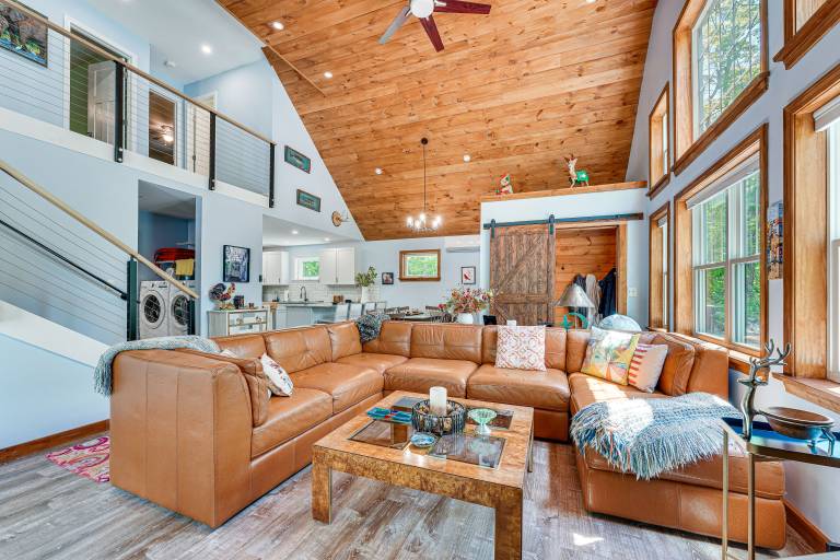 Near Hiking Trails & Ski Resorts: Killington Home! — photo 4