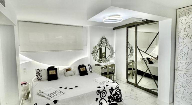 Rental apartment with jacuzzi, yard & private pool | Suitable for remote work — photo 2