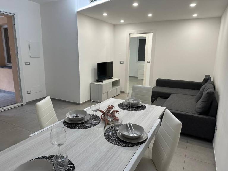 Pietra Ligure Sea House – Modern Apartment with Terrace Near the Beach — photo 4