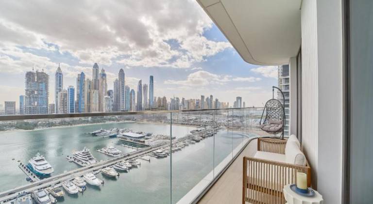 Elegant Beachfront 2BR at Palace Beach Residence in Abu Dhabi