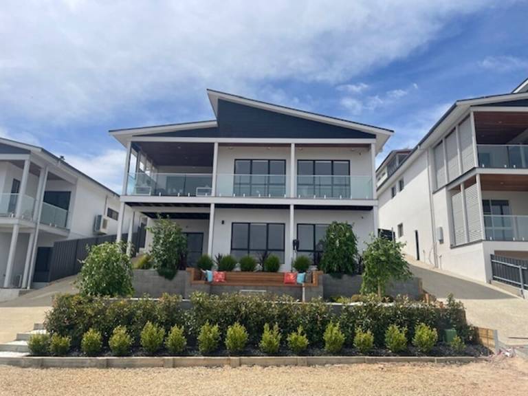 House  Normanville