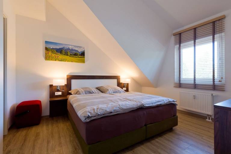 Apartment with garden, terrace & hot tub — photo 4
