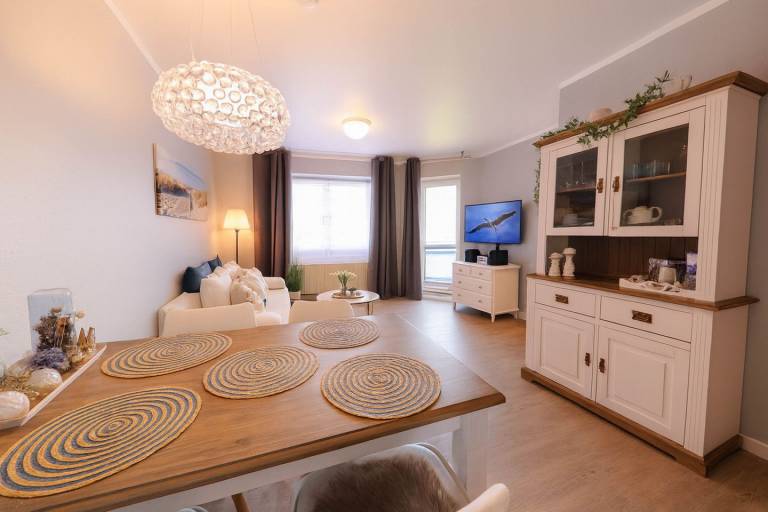 Komfortables Apartment mit Balkon und moderner Ausstattung nahe Sandstrand — photo 5