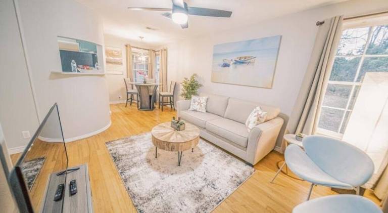 House with 2 rooms for 6 persons in Tyler, TX