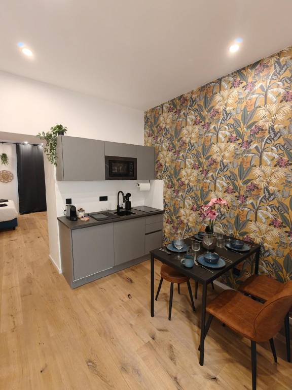 Kolibri 1BR 3 Min to U1 Free Parking — photo 5