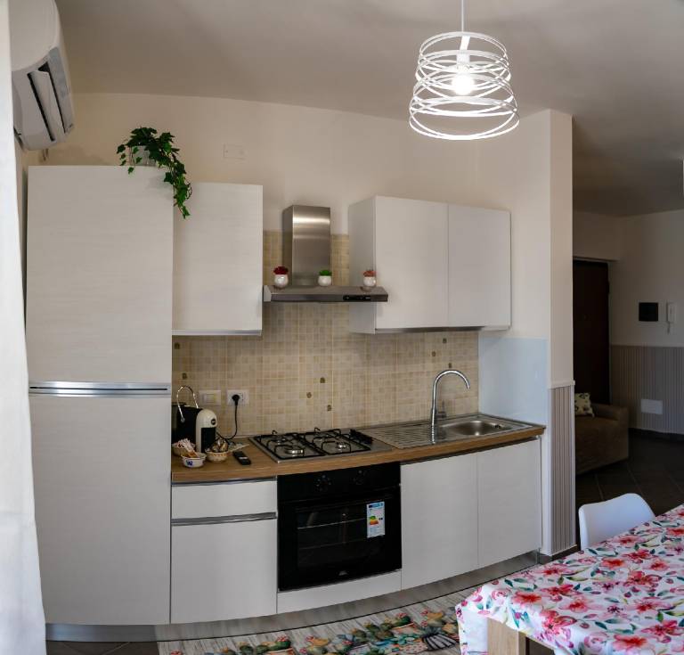 Child-friendly rental apartment with terrace & garden | Close to the beach | Suitable for remote work | Pet-friendly — photo 3