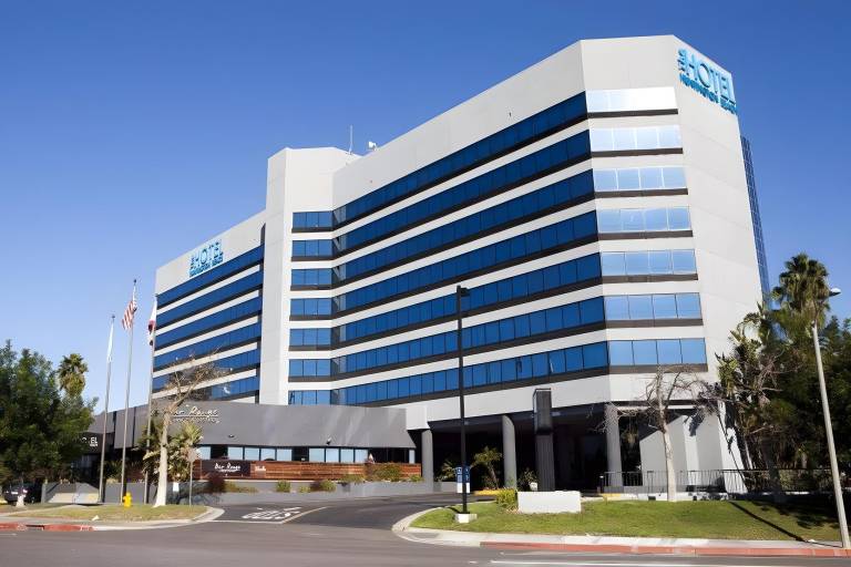 Hotel Huntington Beach in Fountain Valley, CA