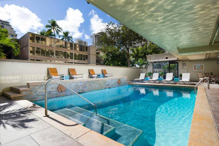 Ohia Waikiki Studio Suites — photo 3