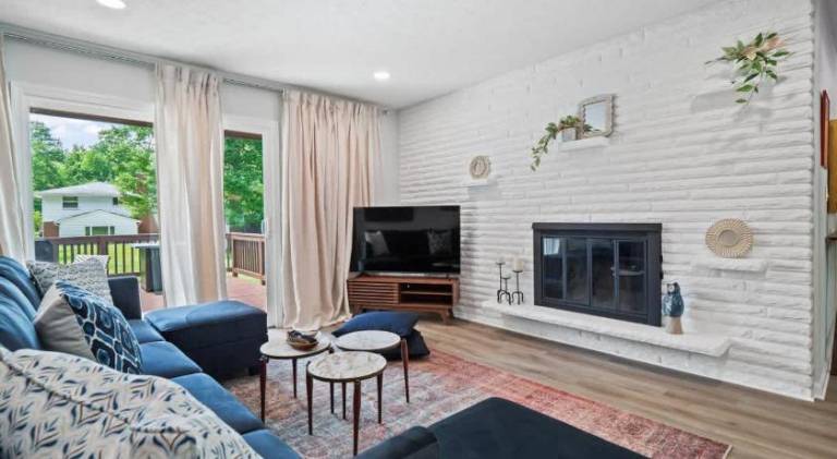 Nice vacation home | Pet-friendly in Middleburg Heights, OH