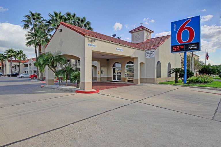 Motel 6 Edinburg, TX in Edinburg, TX
