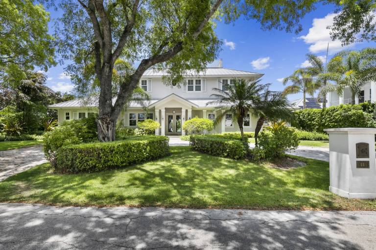 House  Naples
