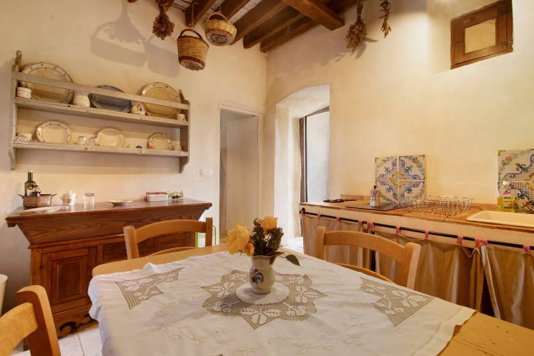 Apartment 'L'ulivo' with Shared Terrace, Private Garden and Wi-Fi — photo 3