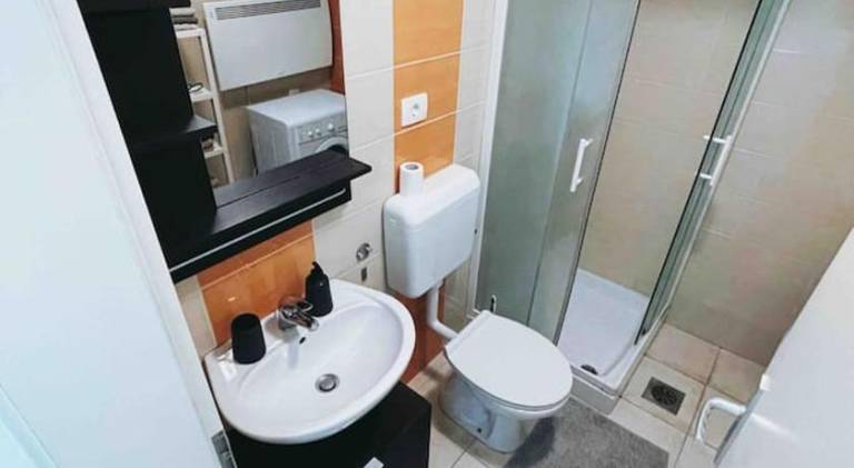 Holiday apartment with 2 rooms for 4 persons — photo 2