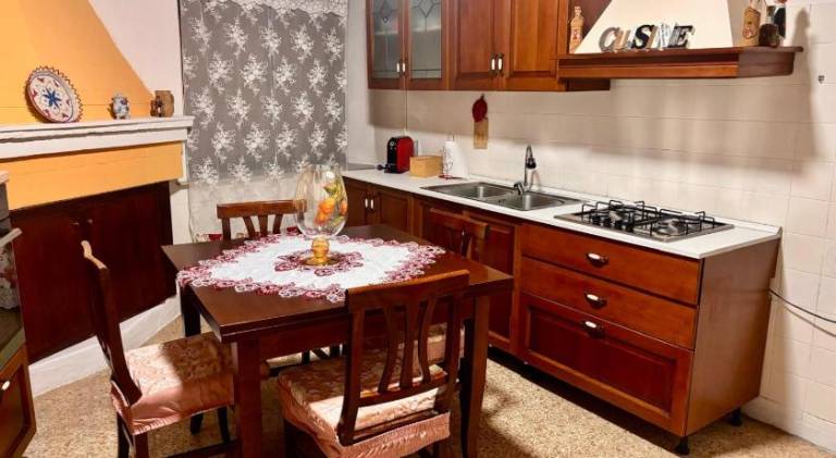 House with 2 rooms for 4 persons — photo 3