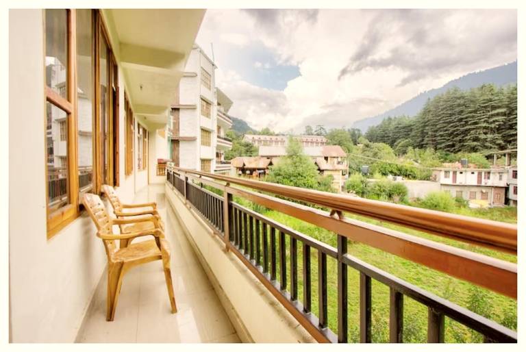 Goroomgo J J Regency Manali — photo 4