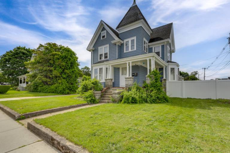 Apartment Stonington