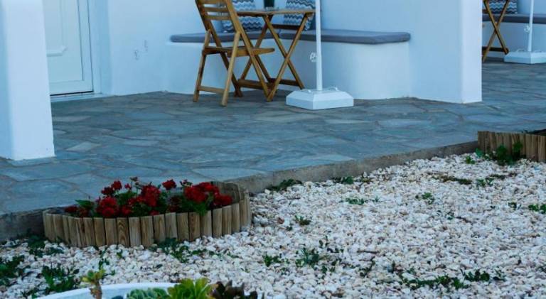 Rental apartment with pool, garden & terrace — photo 5