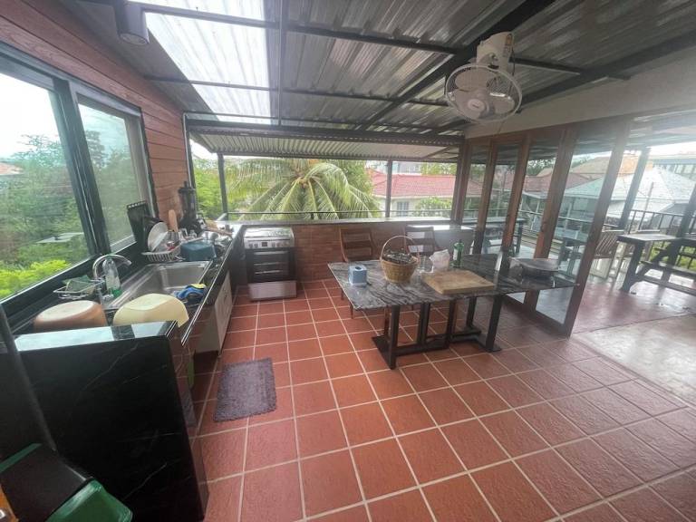 Golden Mango House — photo 2
