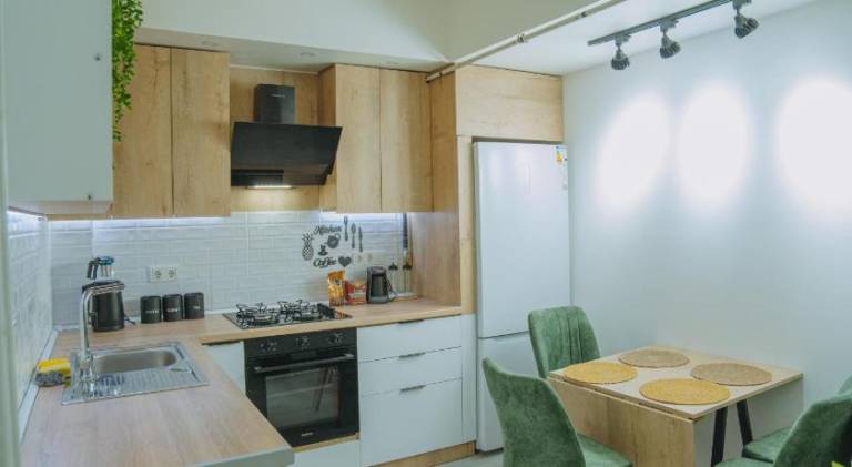4 BR Flat with Terrace and Hot Tub in Historic Istanbul — photo 4