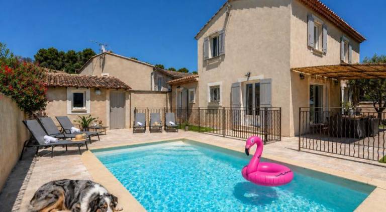Villa ROMARY Piscine & Proche Centre Saint Remy de Provence in St.-Rémy-de-Provence