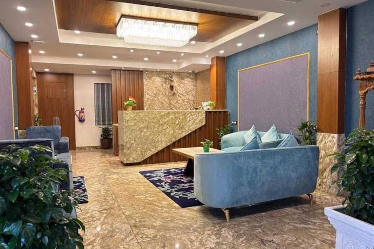 Pipul Padmaja Beach Inn