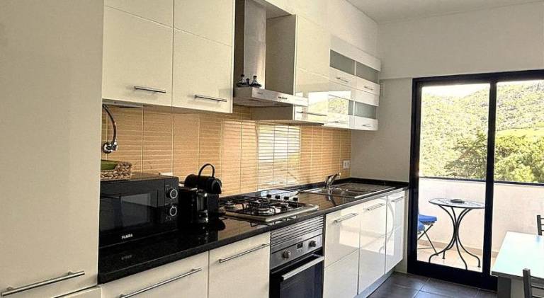 Apartment with patio | Good for workation — photo 5