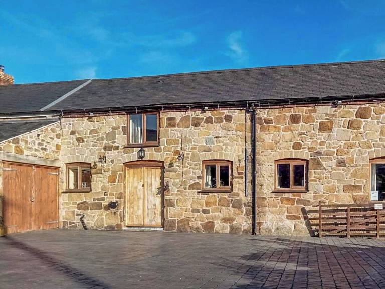 Cottage Oswestry